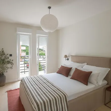 Apartment Design Coastal Garden