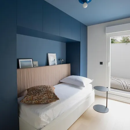 Design Coastal Garden Apartment