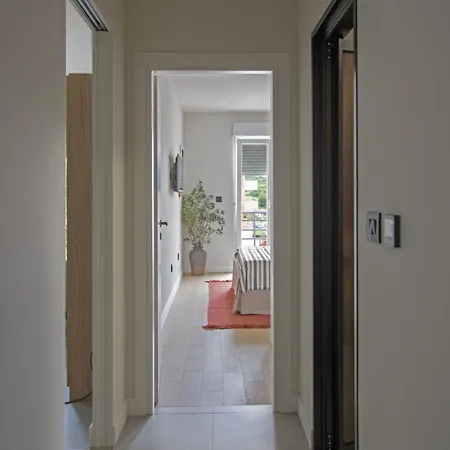 Apartment Design Coastal Garden Split