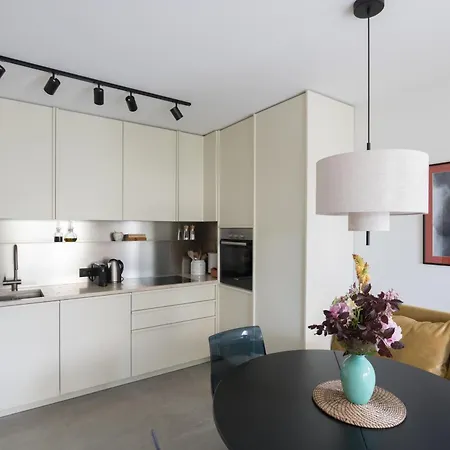 Apartment Design Coastal Garden